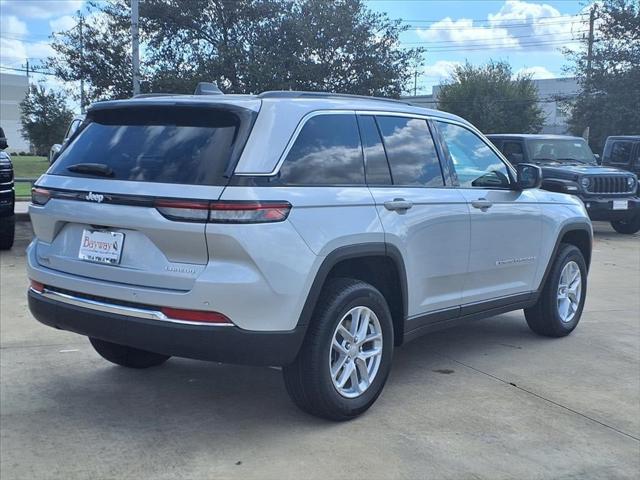 2025 Jeep Grand Cherokee GRAND CHEROKEE LAREDO X 4X2