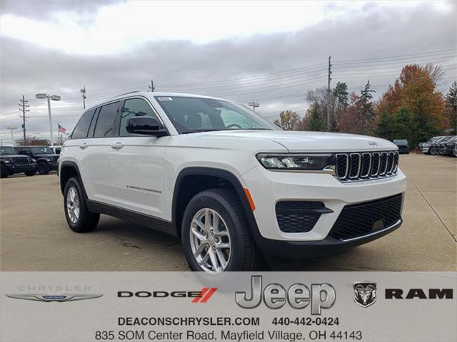 2025 Jeep Grand Cherokee GRAND CHEROKEE LAREDO X 4X4 2025 Jeep Grand Cherokee GRAND CHEROKEE LAREDO X 4X4