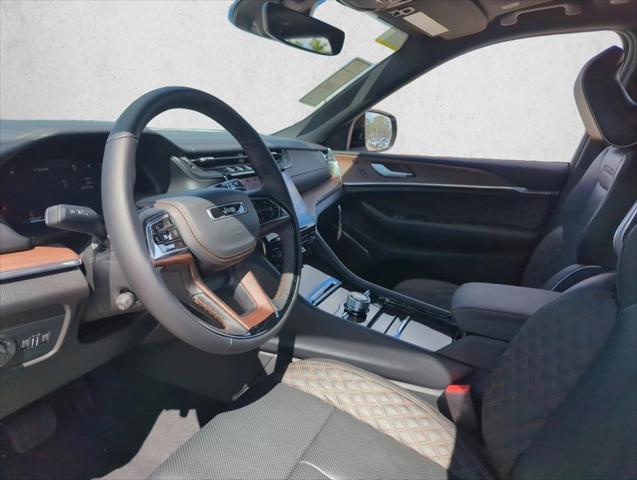 2025 Jeep Grand Cherokee GRAND CHEROKEE SUMMIT 4X4 2025 Jeep Grand Cherokee GRAND CHEROKEE SUMMIT 4X4