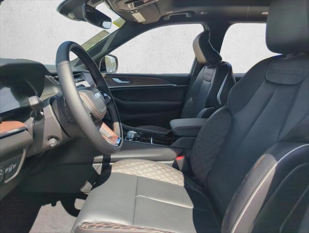 2025 Jeep Grand Cherokee GRAND CHEROKEE SUMMIT 4X4 2025 Jeep Grand Cherokee GRAND CHEROKEE SUMMIT 4X4