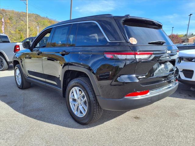 2025 Jeep Grand Cherokee GRAND CHEROKEE LAREDO X 4X4 2025 Jeep Grand Cherokee GRAND CHEROKEE LAREDO X 4X4