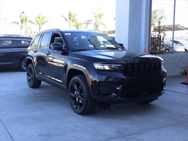 2025 Jeep Grand Cherokee GRAND CHEROKEE ALTITUDE X 4X2