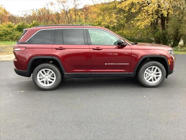 2025 Jeep Grand Cherokee GRAND CHEROKEE LAREDO X 4X4 2025 Jeep Grand Cherokee GRAND CHEROKEE LAREDO X 4X4