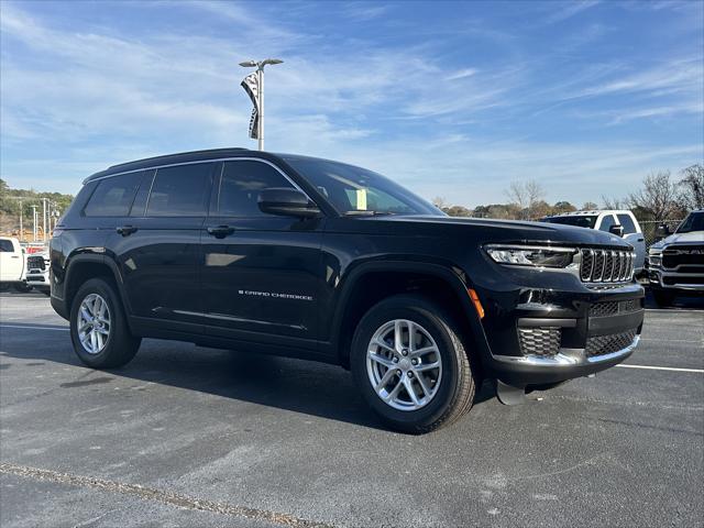 2025 Jeep Grand Cherokee GRAND CHEROKEE L LAREDO X 4X4