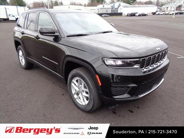 2025 Jeep Grand Cherokee GRAND CHEROKEE LAREDO X 4X4