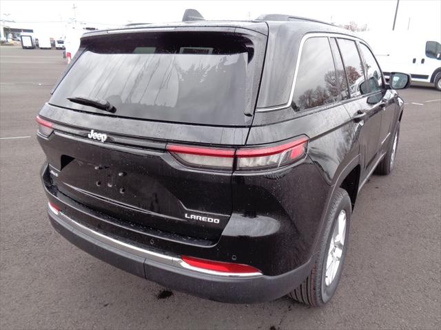 2025 Jeep Grand Cherokee GRAND CHEROKEE LAREDO X 4X4
