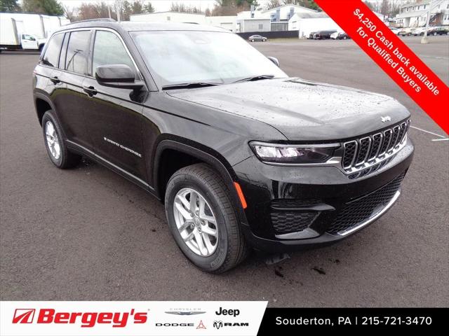 2025 Jeep Grand Cherokee GRAND CHEROKEE LAREDO X 4X4