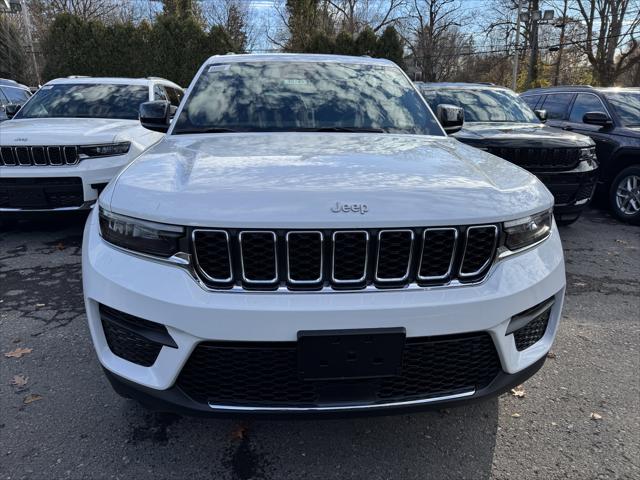 2025 Jeep Grand Cherokee GRAND CHEROKEE LAREDO X 4X4 2025 Jeep Grand Cherokee GRAND CHEROKEE LAREDO X 4X4