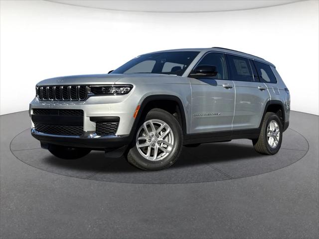 2025 Jeep Grand Cherokee GRAND CHEROKEE L LAREDO X 4X4