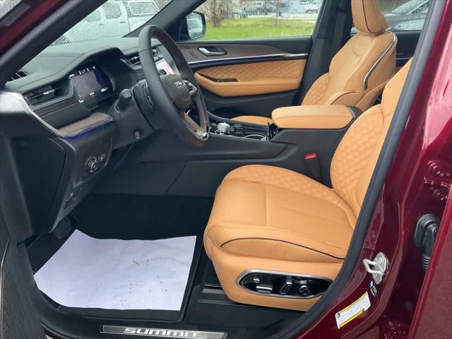 2025 Jeep Grand Cherokee Summit 4x4