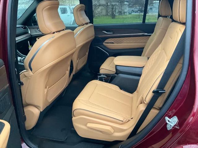 2025 Jeep Grand Cherokee Summit 4x4