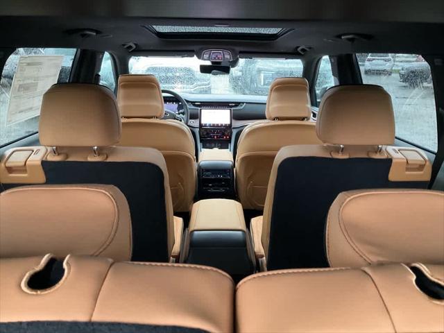 2025 Jeep Grand Cherokee Summit 4x4