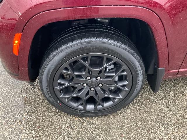 2025 Jeep Grand Cherokee Summit 4x4