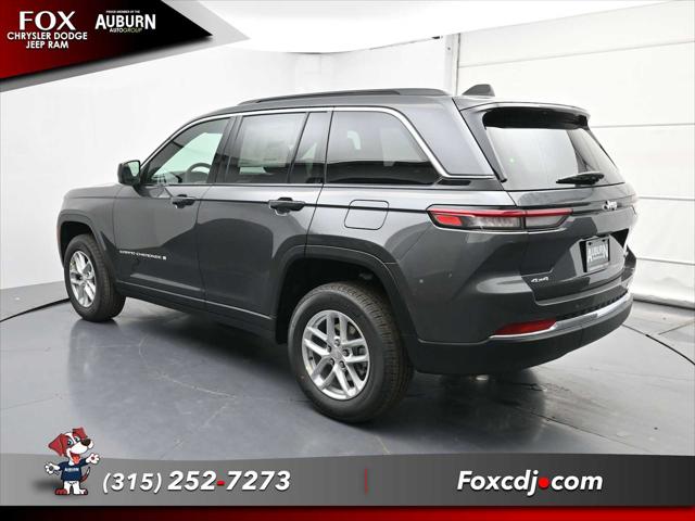 2025 Jeep Grand Cherokee GRAND CHEROKEE LAREDO X 4X4