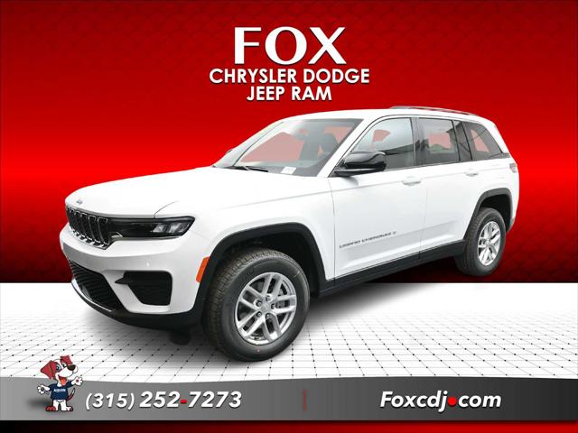 2025 Jeep Grand Cherokee GRAND CHEROKEE LAREDO X 4X4