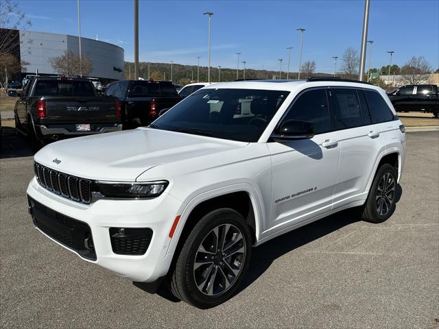 2025 Jeep Grand Cherokee GRAND CHEROKEE OVERLAND 4X4