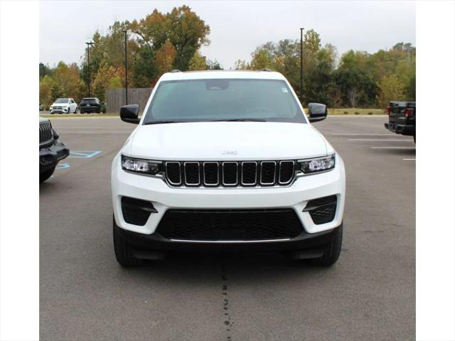 2025 Jeep Grand Cherokee GRAND CHEROKEE LAREDO X 4X4