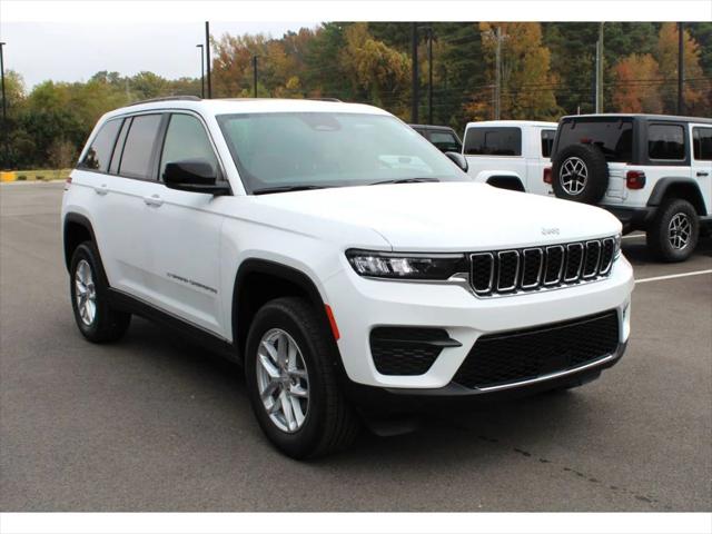 2025 Jeep Grand Cherokee GRAND CHEROKEE LAREDO X 4X4