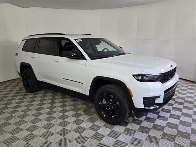 2025 Jeep Grand Cherokee GRAND CHEROKEE L ALTITUDE X 4X2
