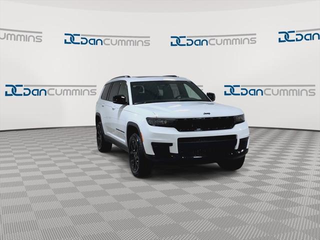 2025 Jeep Grand Cherokee GRAND CHEROKEE L ALTITUDE X 4X4