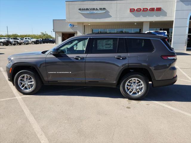 2025 Jeep Grand Cherokee GRAND CHEROKEE L LAREDO X 4X2