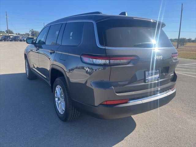 2025 Jeep Grand Cherokee GRAND CHEROKEE L LAREDO X 4X2