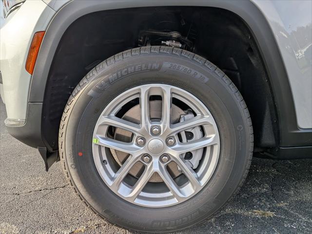 2025 Jeep Grand Cherokee Laredo X 4x4