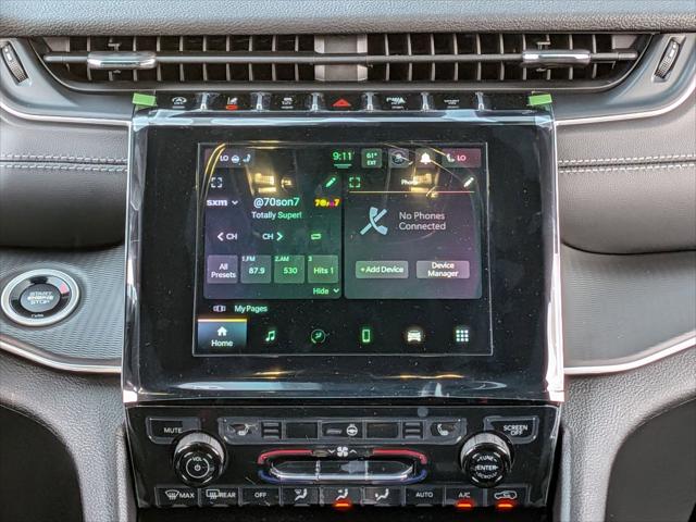 2025 Jeep Grand Cherokee Laredo X 4x4