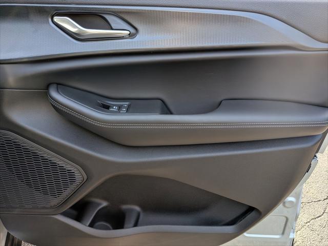 2025 Jeep Grand Cherokee Laredo X 4x4