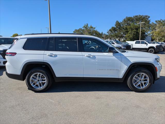 2025 Jeep Grand Cherokee GRAND CHEROKEE L LAREDO X 4X2