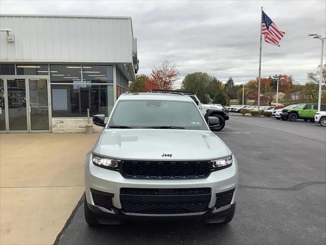 2025 Jeep Grand Cherokee GRAND CHEROKEE L ALTITUDE X 4X4