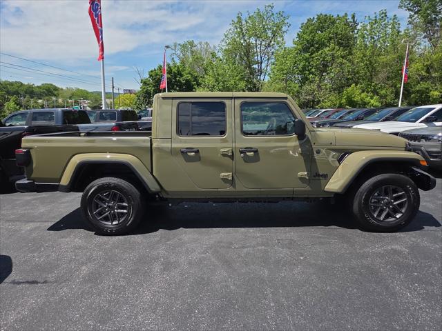 2026 Jeep Gladiator GLADIATOR SPORT S 4X4 2026 Jeep Gladiator GLADIATOR SPORT S 4X4