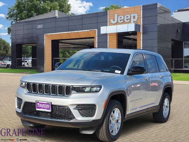 2025 Jeep Grand Cherokee GRAND CHEROKEE LAREDO X 4X2