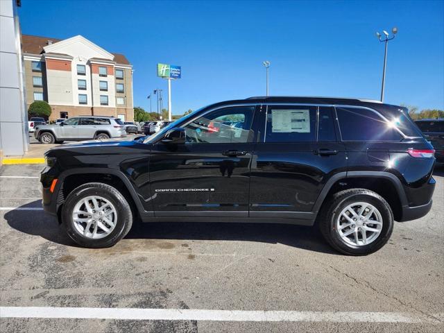 2025 Jeep Grand Cherokee GRAND CHEROKEE LAREDO X 4X2