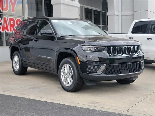2025 Jeep Grand Cherokee GRAND CHEROKEE LAREDO X 4X2