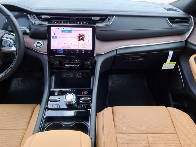 2025 Jeep Grand Cherokee GRAND CHEROKEE SUMMIT 4X4