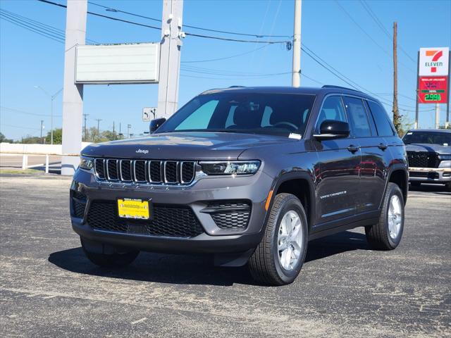 2025 Jeep Grand Cherokee GRAND CHEROKEE LAREDO X 4X2