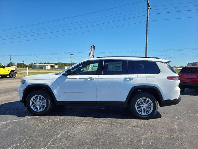 2025 Jeep Grand Cherokee GRAND CHEROKEE L LAREDO X 4X4