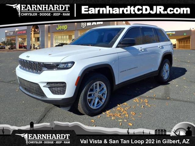 2025 Jeep Grand Cherokee GRAND CHEROKEE LAREDO X 4X4