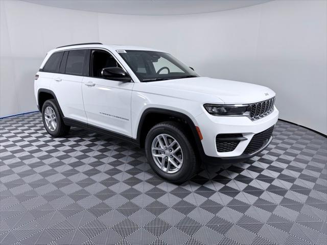 2025 Jeep Grand Cherokee GRAND CHEROKEE LAREDO X 4X2