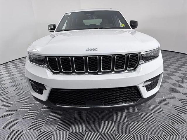 2025 Jeep Grand Cherokee GRAND CHEROKEE LAREDO X 4X2