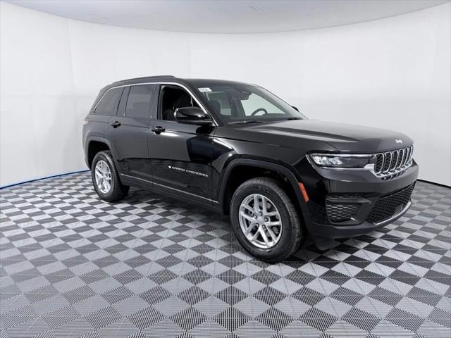 2025 Jeep Grand Cherokee GRAND CHEROKEE LAREDO X 4X2