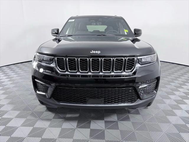 2025 Jeep Grand Cherokee GRAND CHEROKEE LAREDO X 4X2