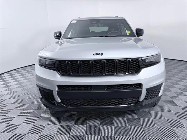 2025 Jeep Grand Cherokee GRAND CHEROKEE L ALTITUDE X 4X2