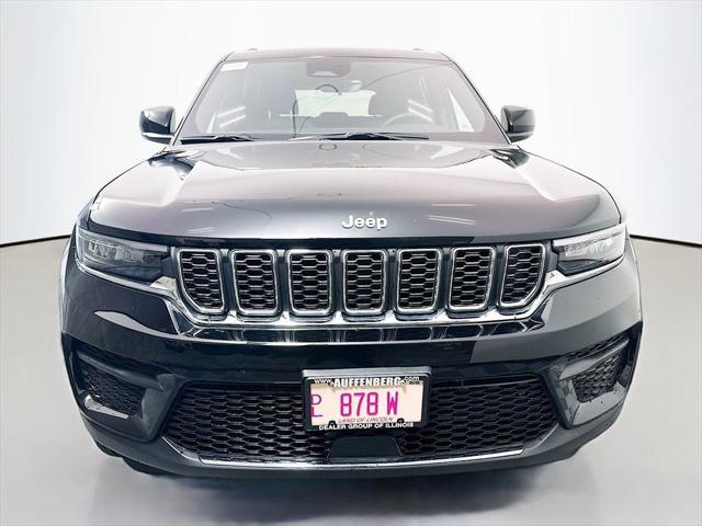 2025 Jeep Grand Cherokee GRAND CHEROKEE LAREDO X 4X4