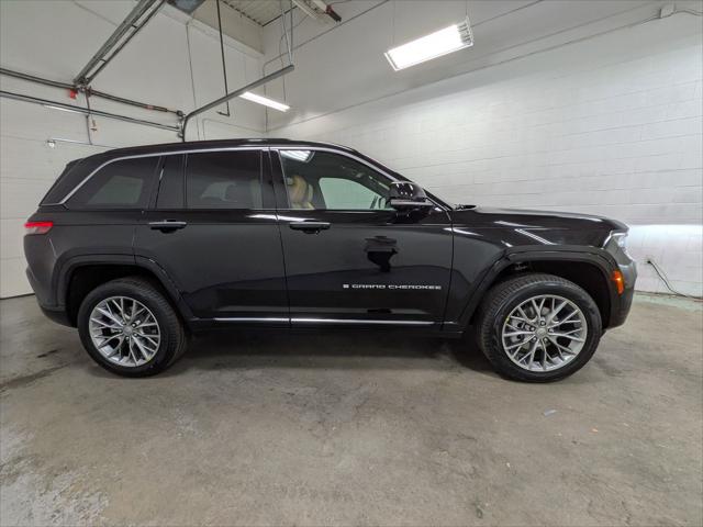 2025 Jeep Grand Cherokee GRAND CHEROKEE SUMMIT 4X4