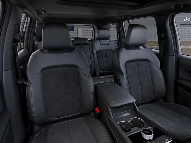 2025 Jeep Grand Cherokee Altitude X 4x2
