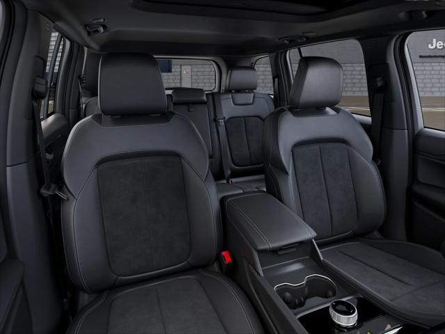 2025 Jeep Grand Cherokee Altitude X 4x2