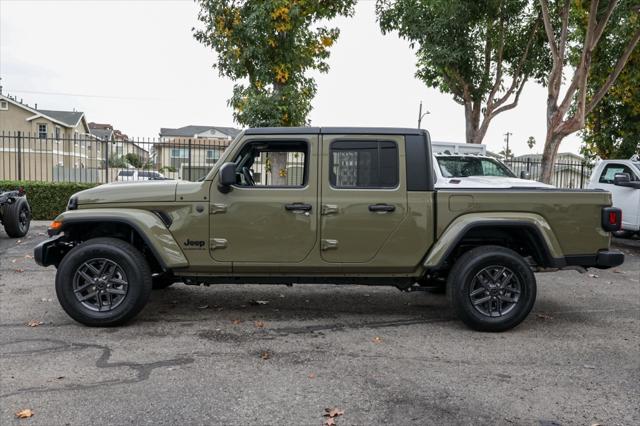 2026 Jeep Gladiator GLADIATOR SPORT S 4X4