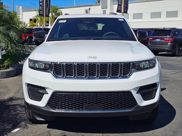 2025 Jeep Grand Cherokee GRAND CHEROKEE LAREDO X 4X2 2025 Jeep Grand Cherokee GRAND CHEROKEE LAREDO X 4X2